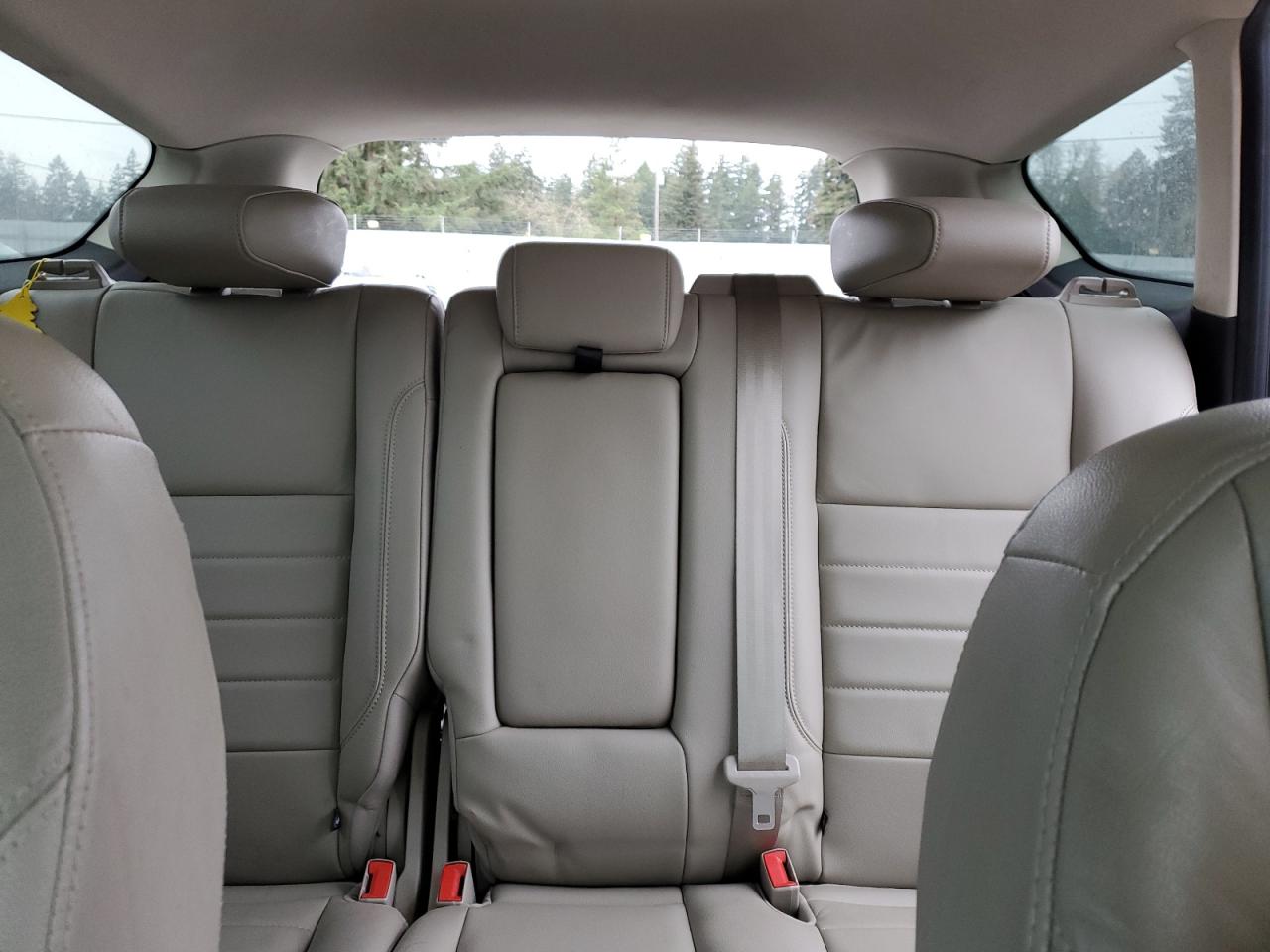 2015 Ford Escape - Image 10