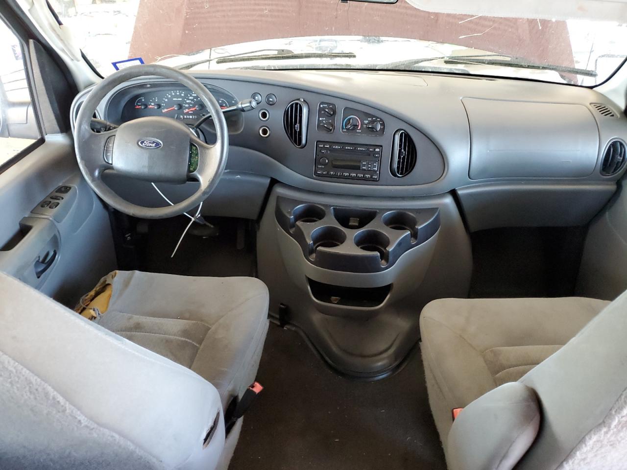 2008 Ford Econoline E350 Super Duty Wagon VIN: 1FBNE31L78DA73425 Lot: 83783695