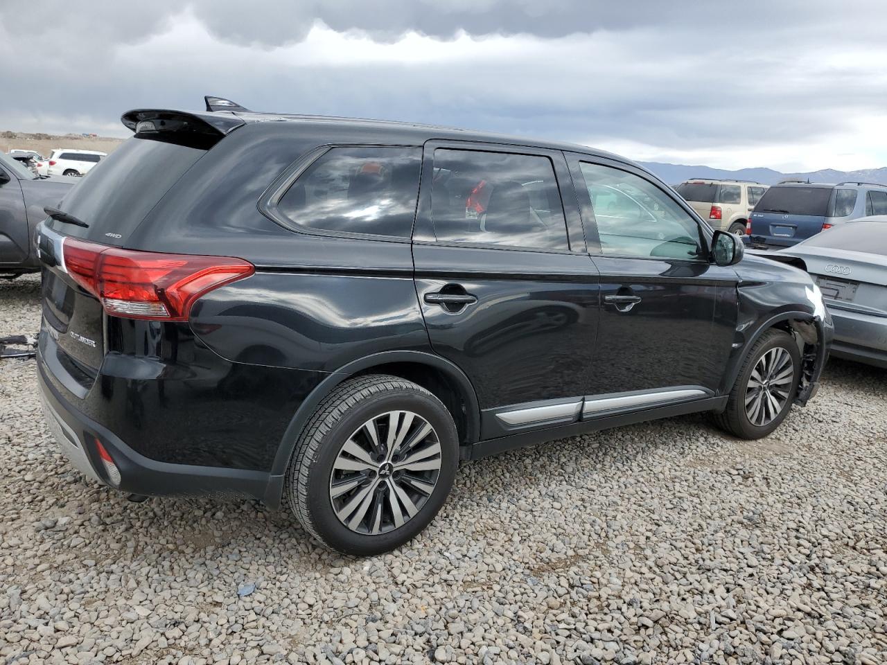 VIN JA4AZ3A32KJ000478 2019 MITSUBISHI OUTLANDER no.3