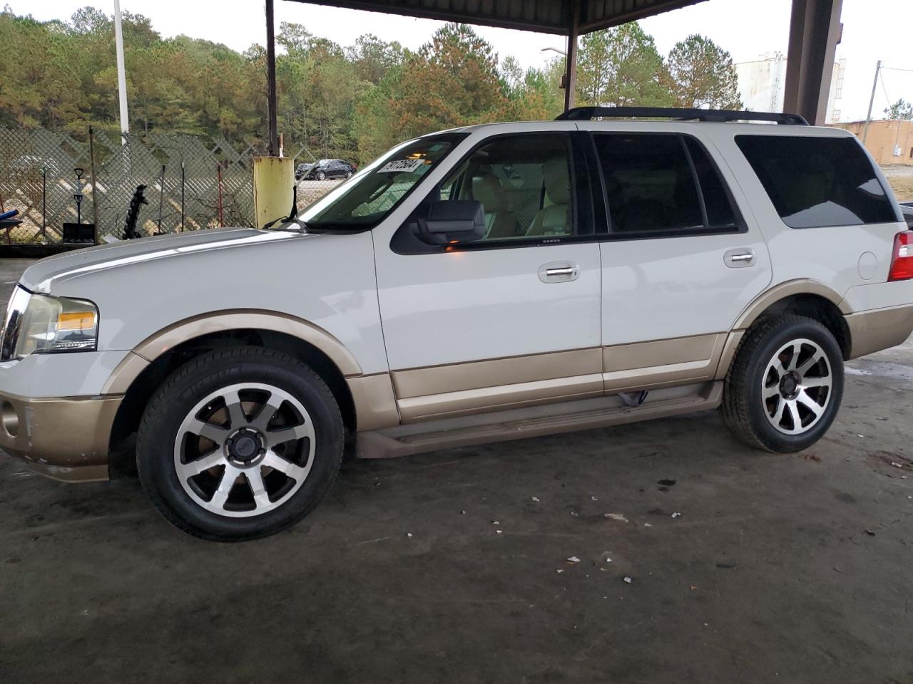 2013 Ford Expedition - Image 1