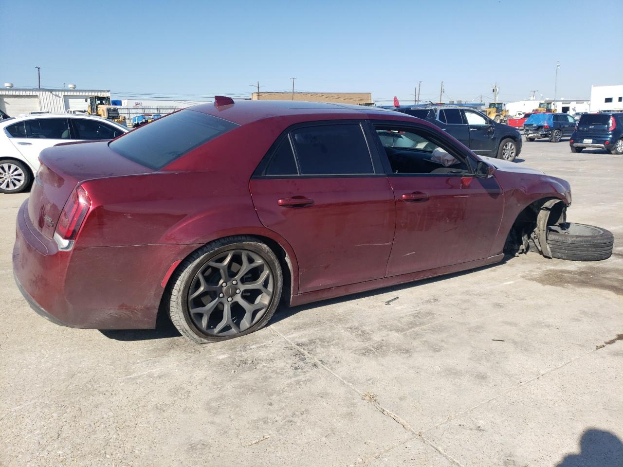 VIN 2C3CCABG3JH254839 2018 CHRYSLER 300 no.3