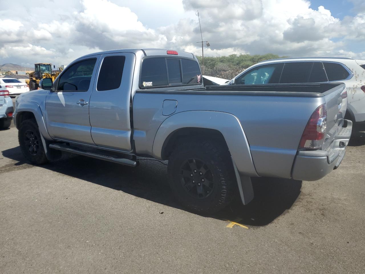 2015 Toyota Tacoma - Image 2