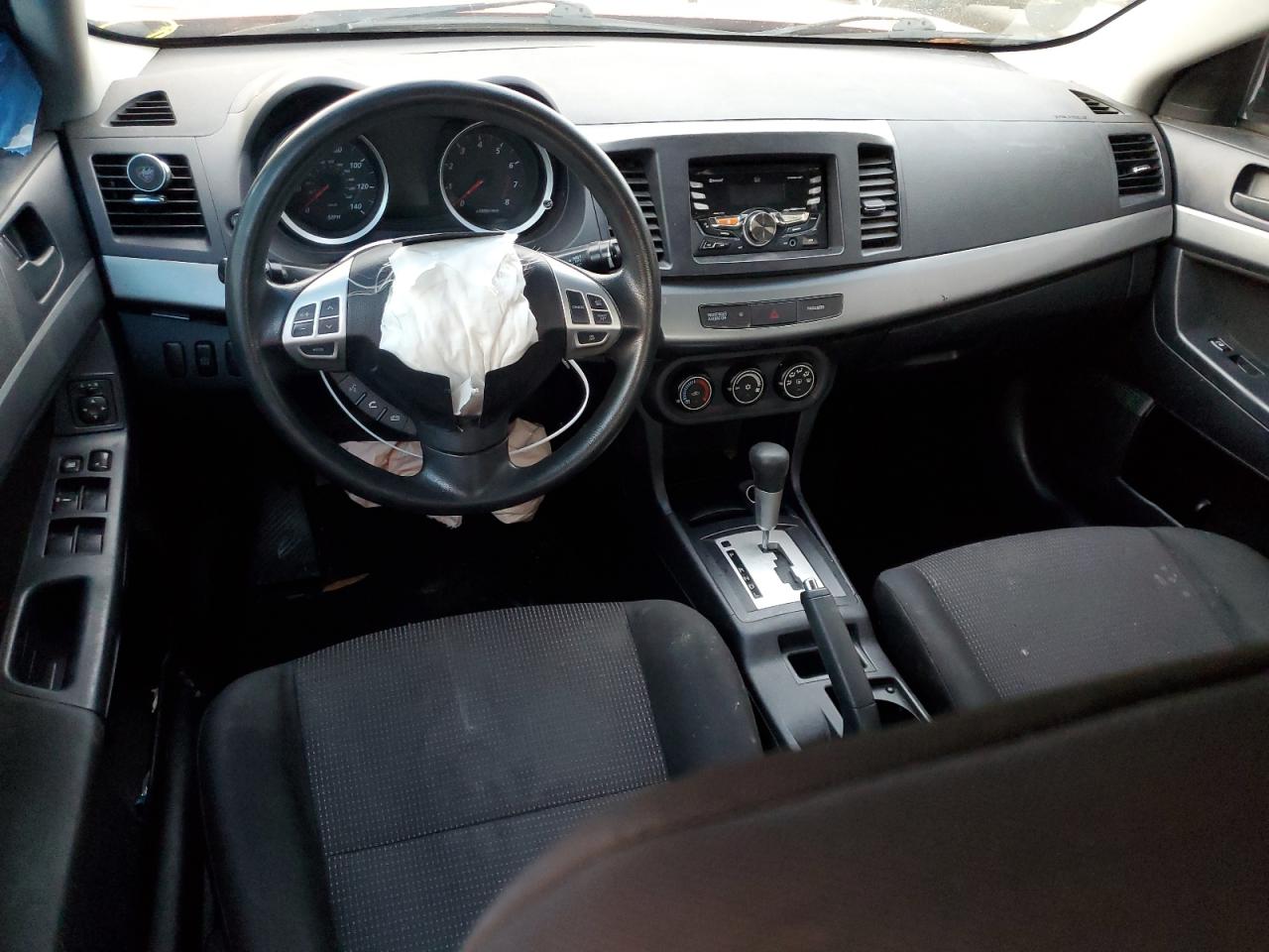 2010 Mitsubishi Lancer - Image 8