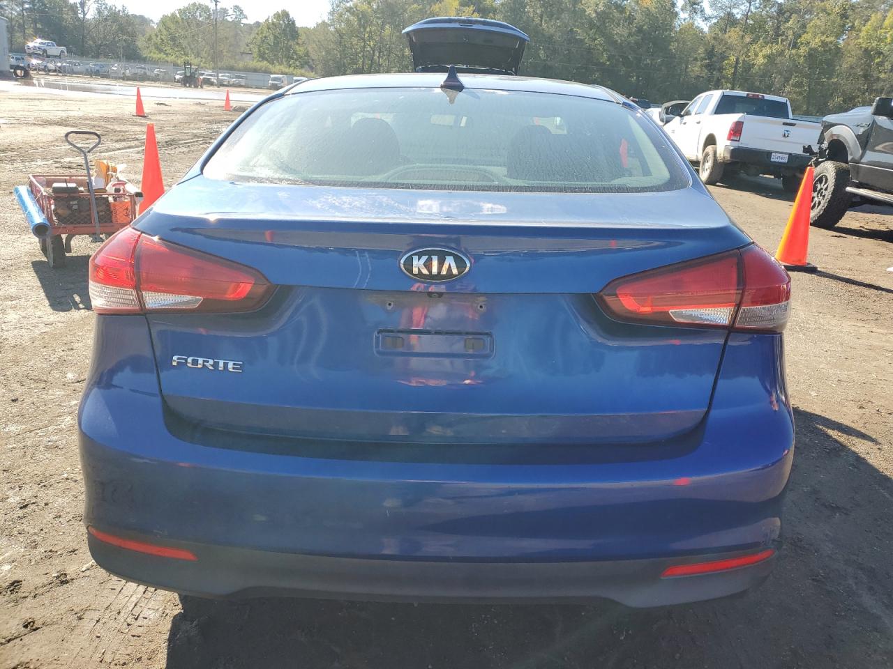 VIN 3KPFL4A7XHE144744 2017 KIA FORTE no.6