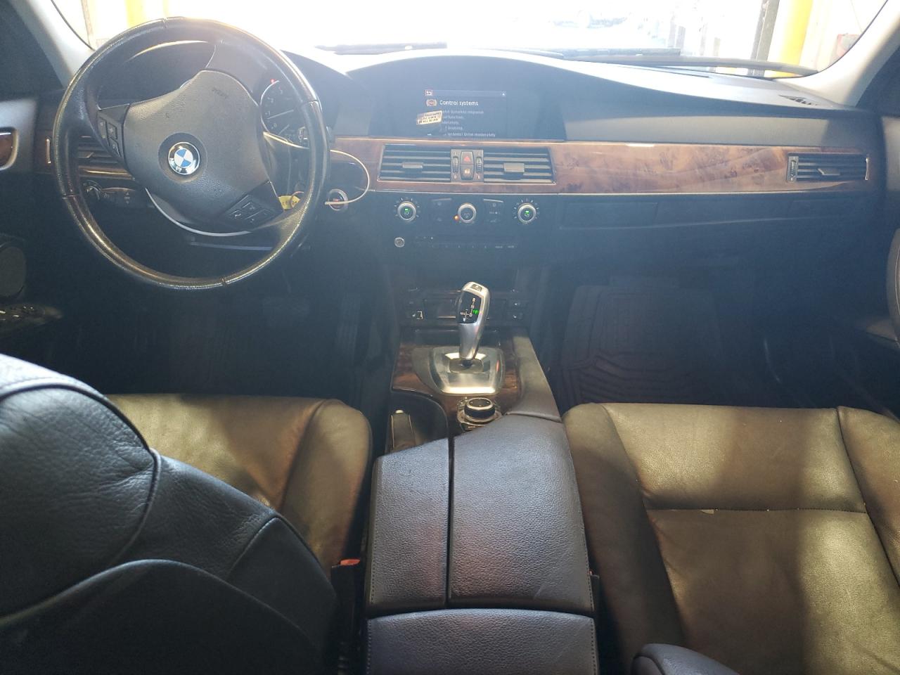 2010 BMW 5er - Image 8