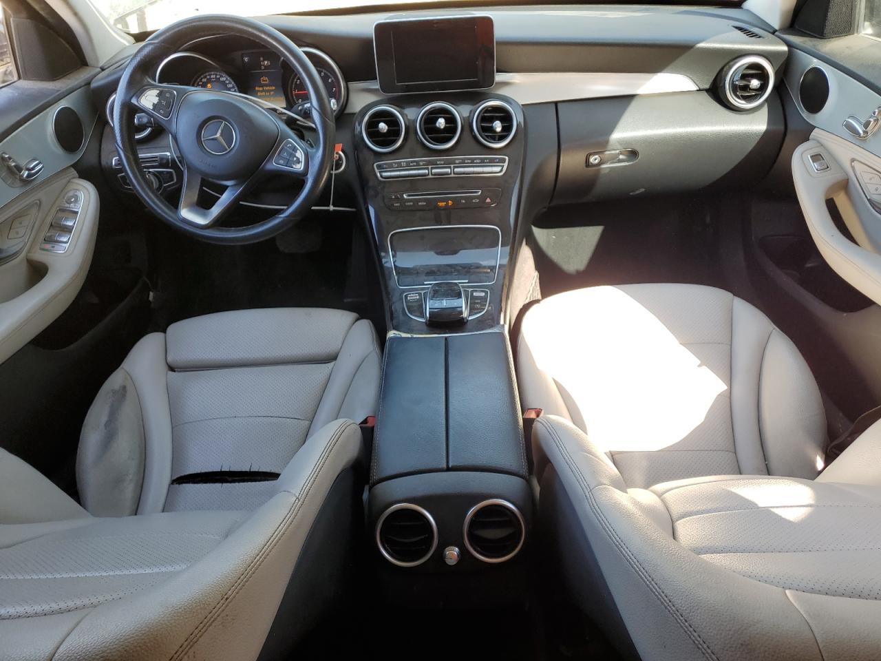 2015 Mercedes-Benz C 300 4Matic VIN: 55SWF4KB7FU033553 Lot: 78857534