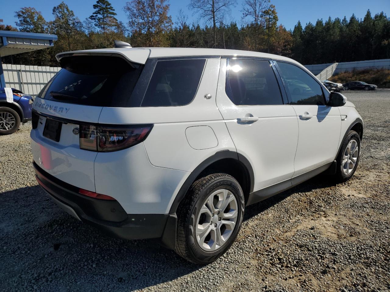 2020 Land Rover Discovery - Image 3