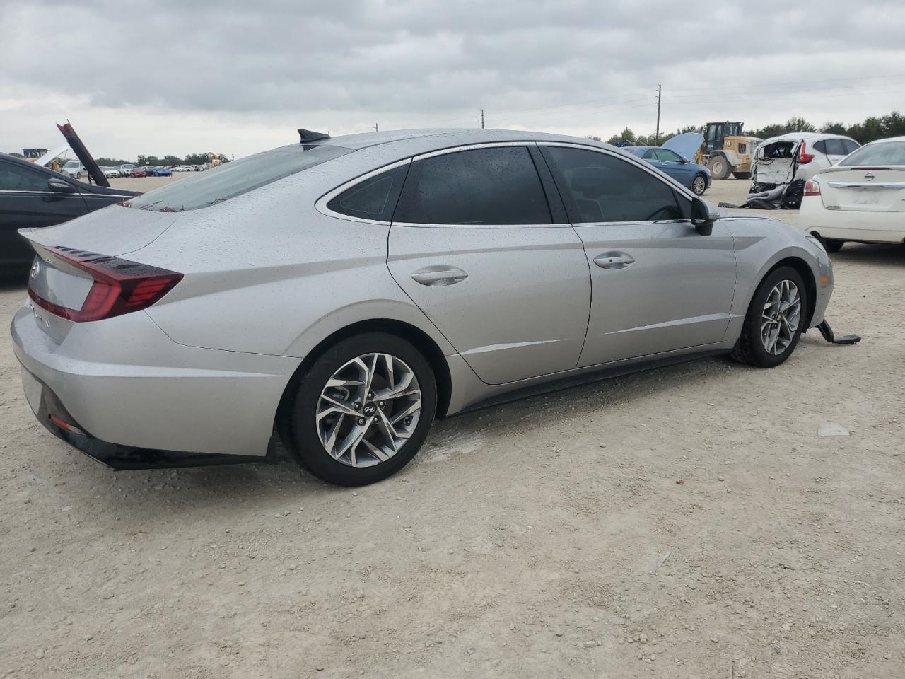 2021 Hyundai Sonata - Image 3
