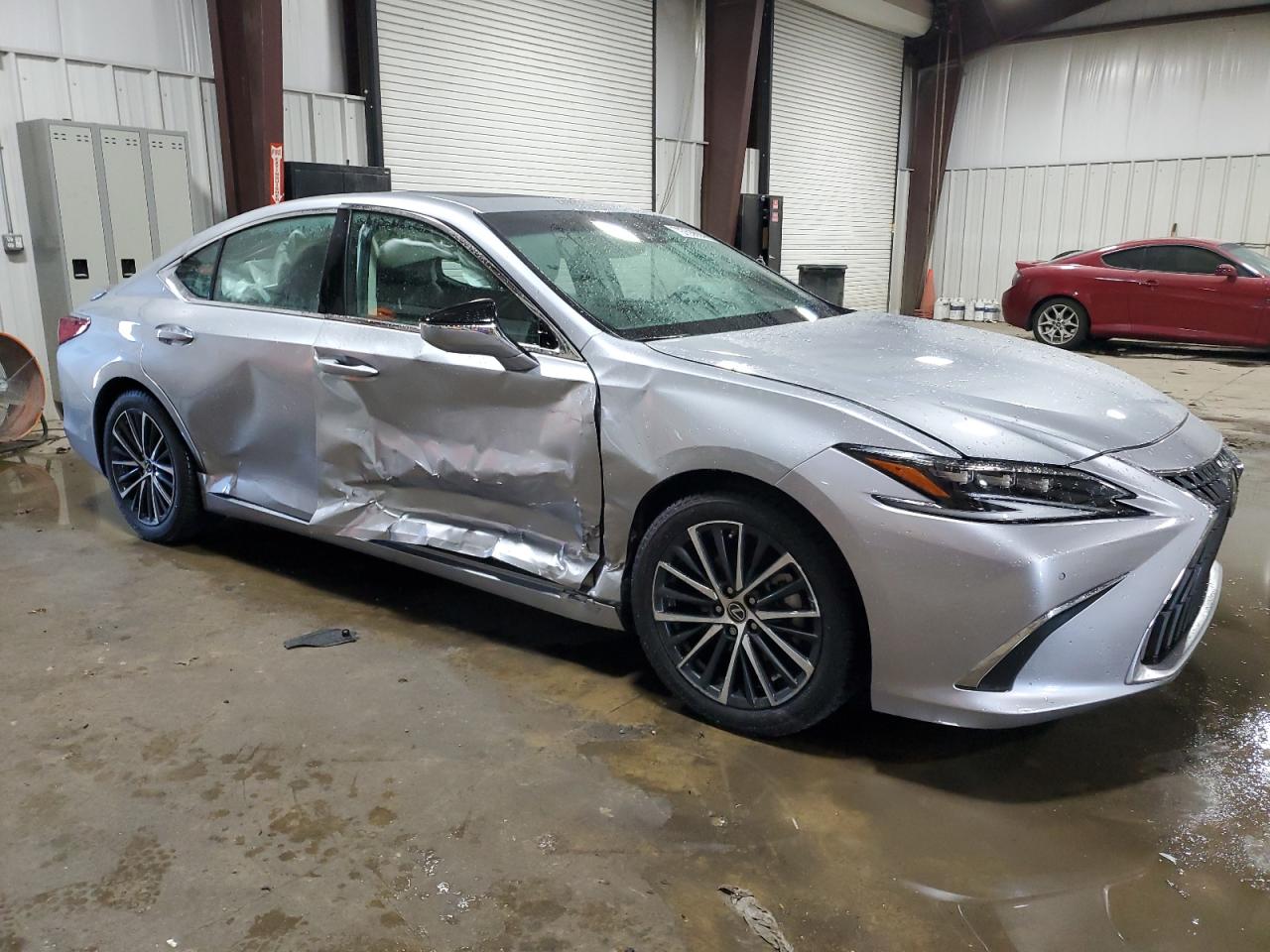 2024 Lexus ES - Image 4