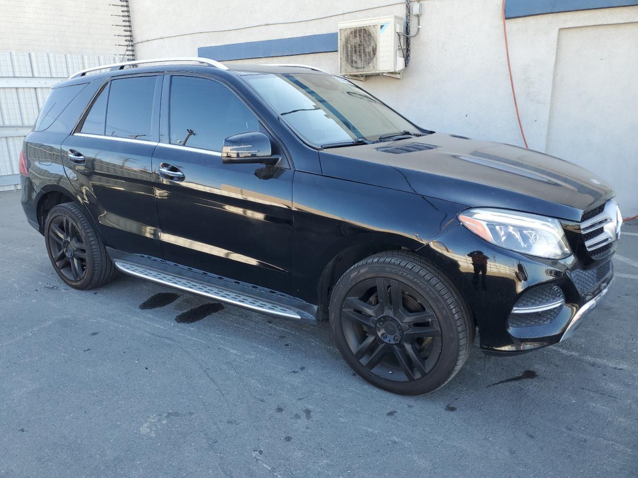 VIN 4JGDA5JB8HA882192 2017 MERCEDES-BENZ GLE-CLASS no.4