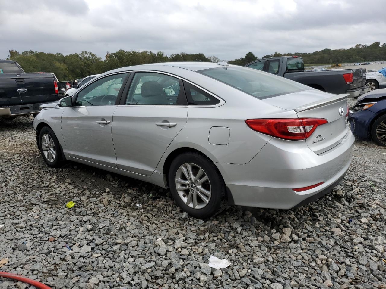 VIN 5NPE24AF6FH252583 2015 HYUNDAI SONATA no.2