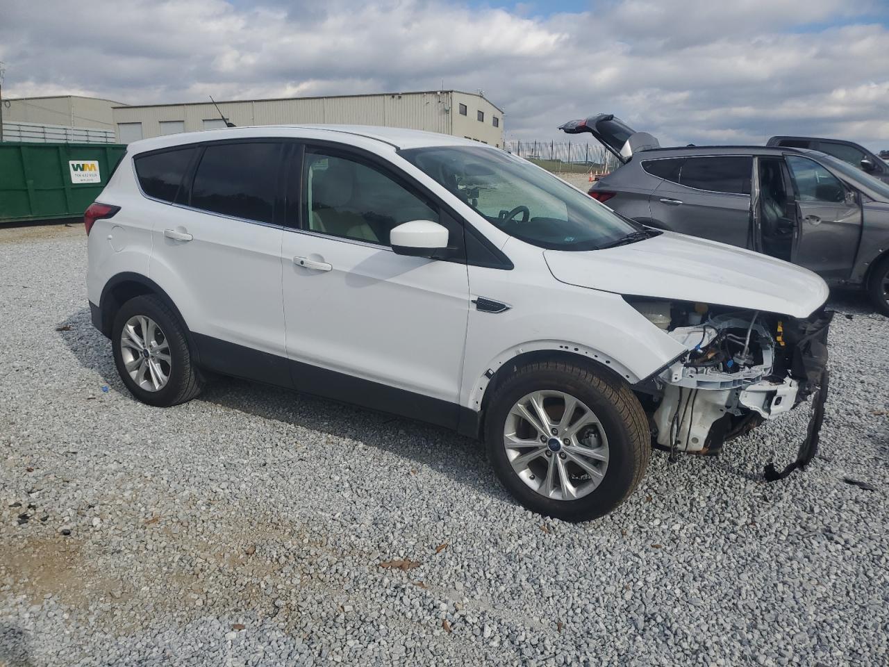 2019 Ford Escape - Image 4