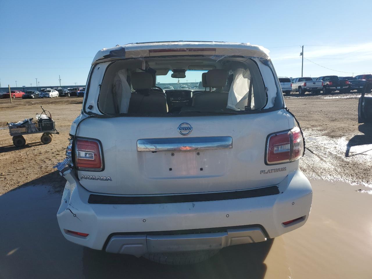 2017 Nissan Armada - Image 6