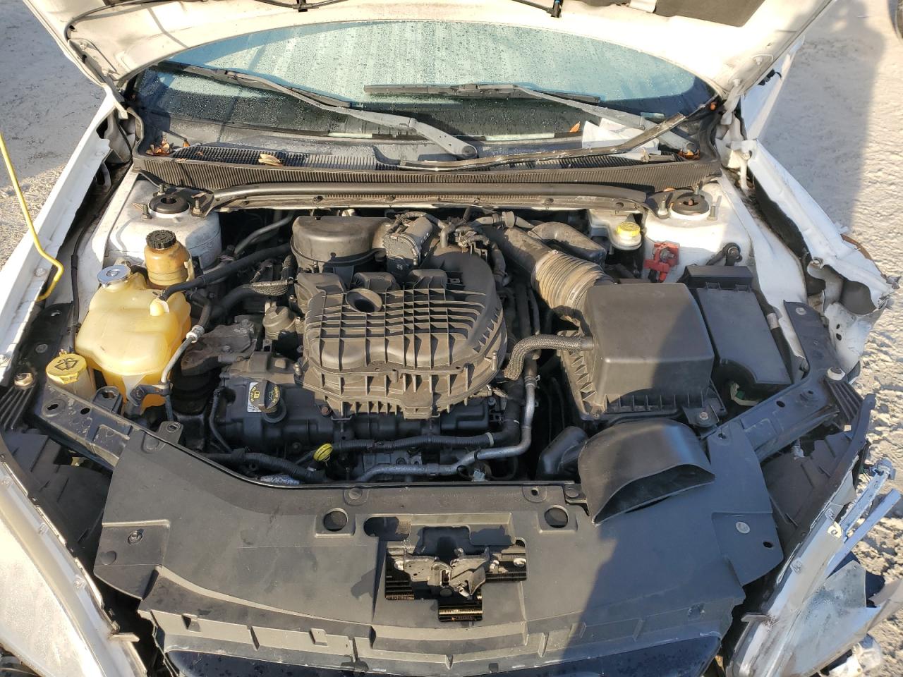 2011 Chrysler 200 Touring VIN: 1C3BC1FG3BN584270 Lot: 81774184