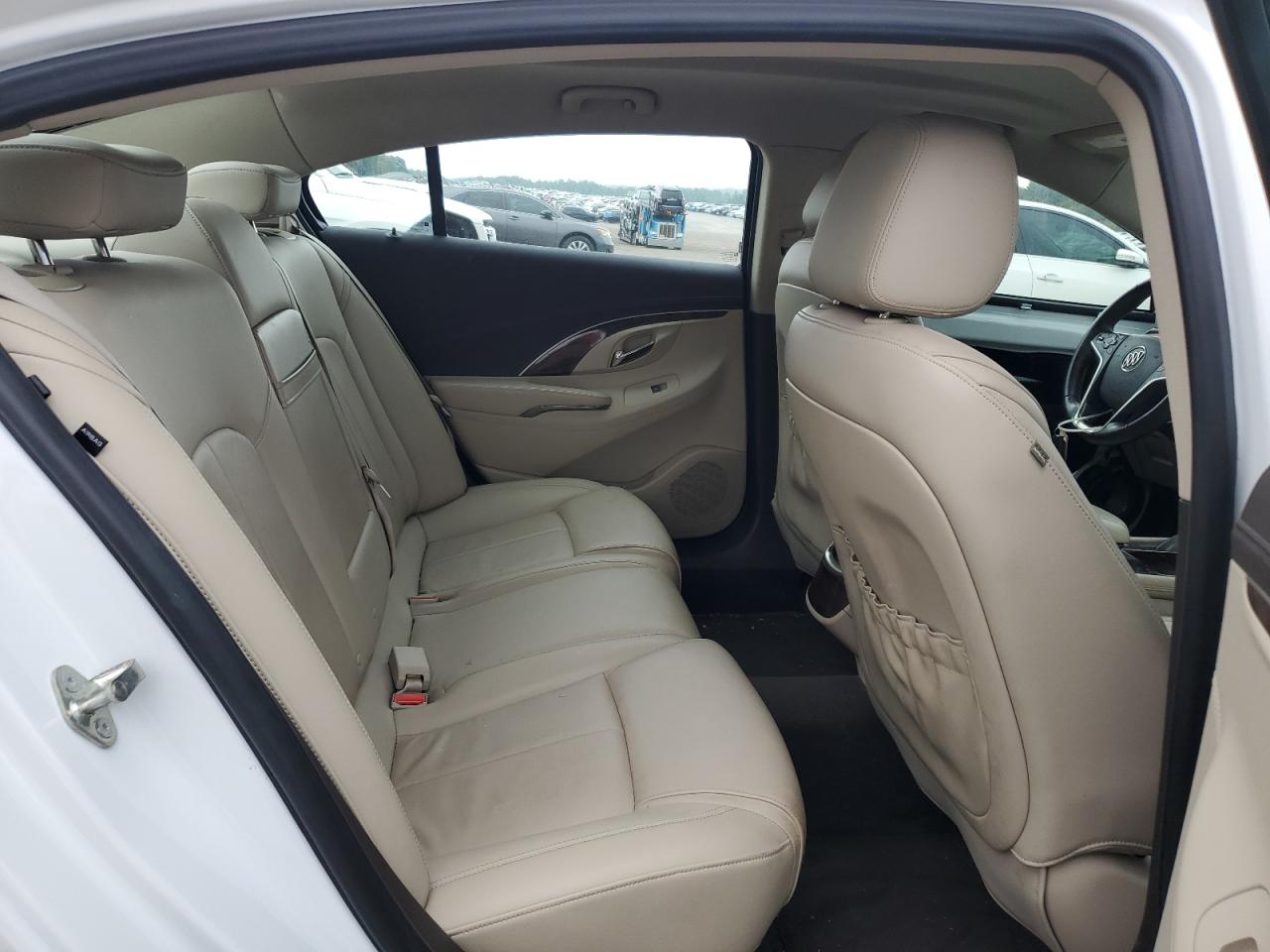 2015 Buick LaCrosse - Image 10