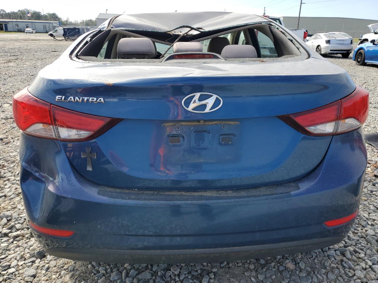 2015 Hyundai Elantra - Image 6