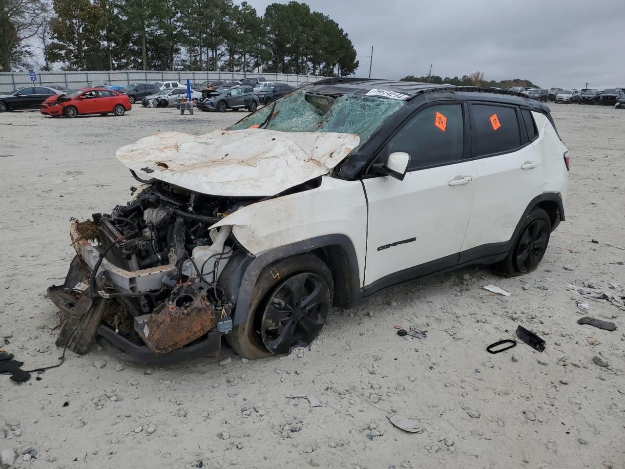 VIN 3C4NJCBBXKT743452 2019 JEEP COMPASS no.1