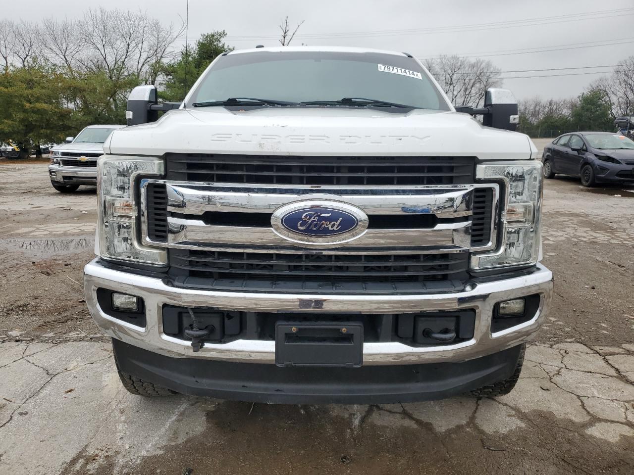 2017 Ford F250 - Image 5