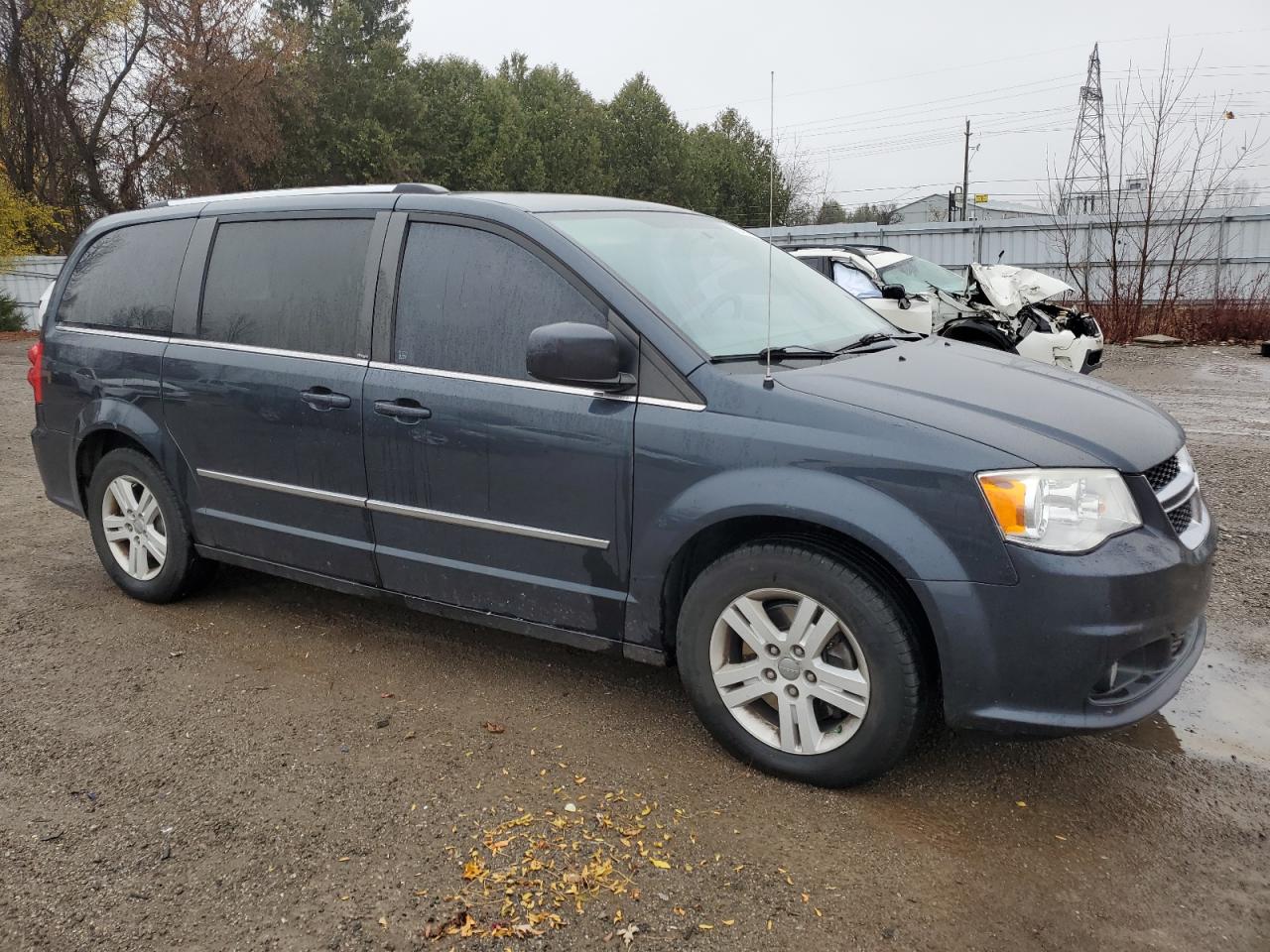 2013 Dodge Caravan - Image 4