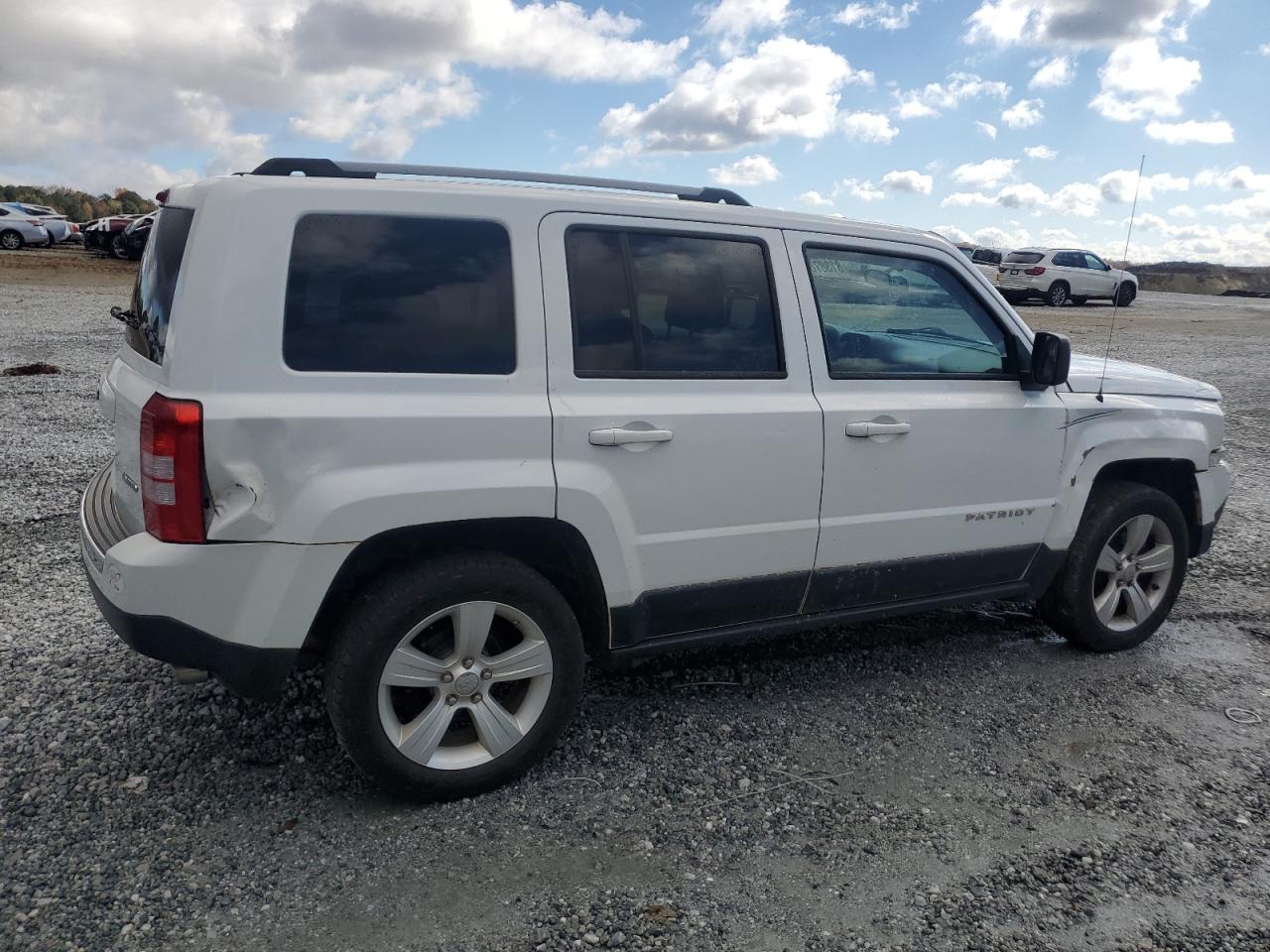 2012 Jeep Liberty (Patriot) - Image 3