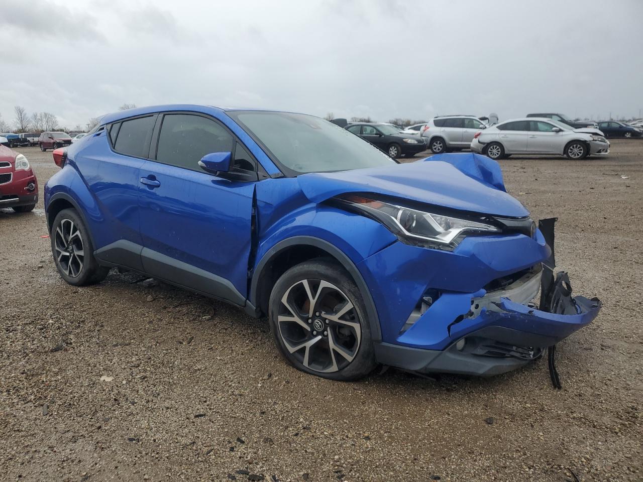 VIN JTNKHMBX4J1005888 2018 TOYOTA C-HR no.4