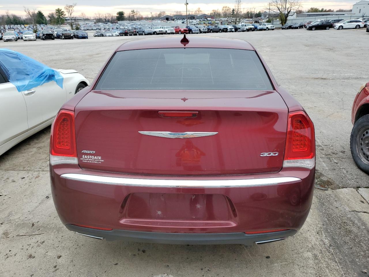 VIN 2C3CCARG6GH304728 2016 CHRYSLER 300 no.6