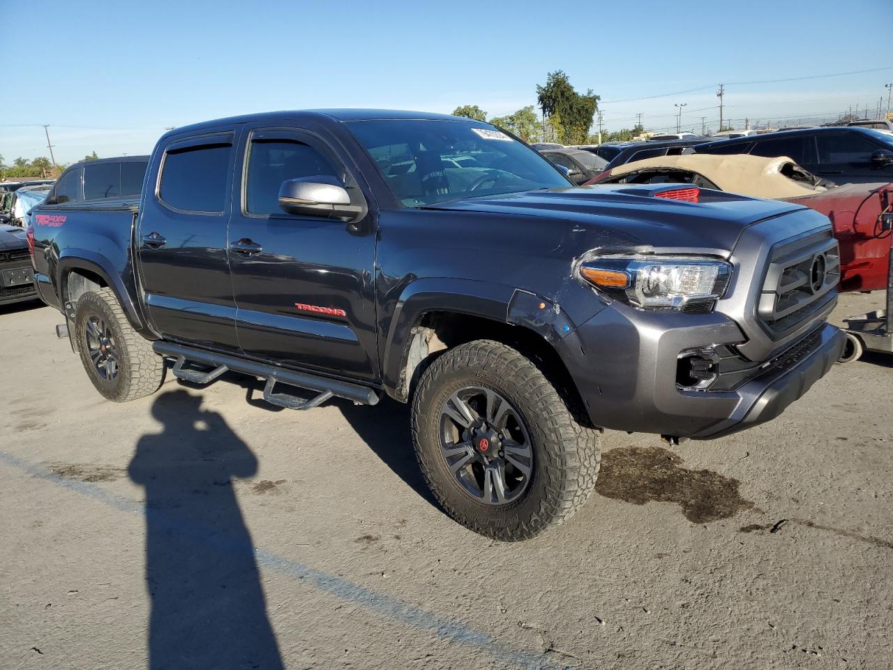 2018 Toyota Tacoma - Image 4
