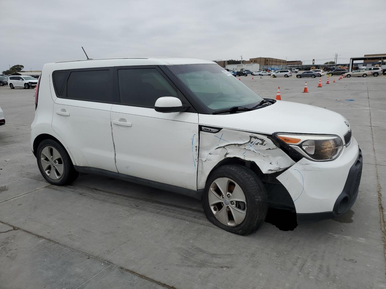 VIN KNDJN2A27G7850288 2016 KIA SOUL no.4