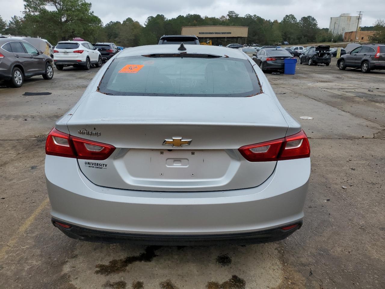 2017 Chevrolet Malibu - Image 6