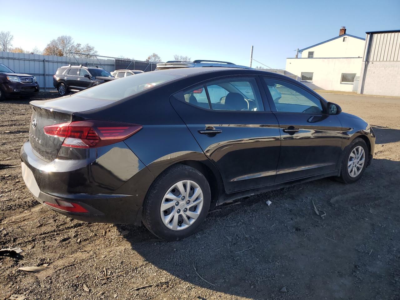 2020 Hyundai Elantra - Image 3