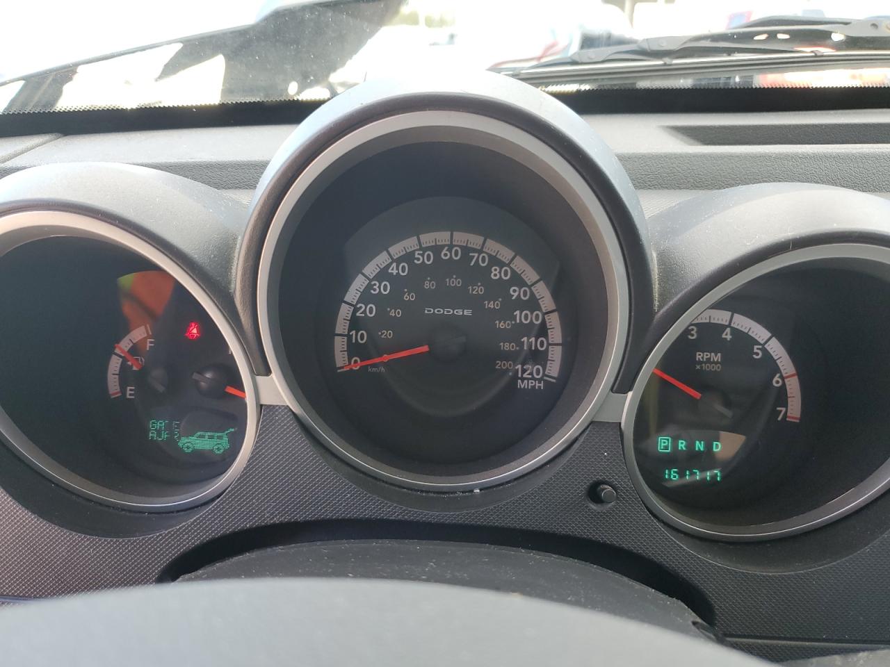 2007 Dodge Nitro - Image 9