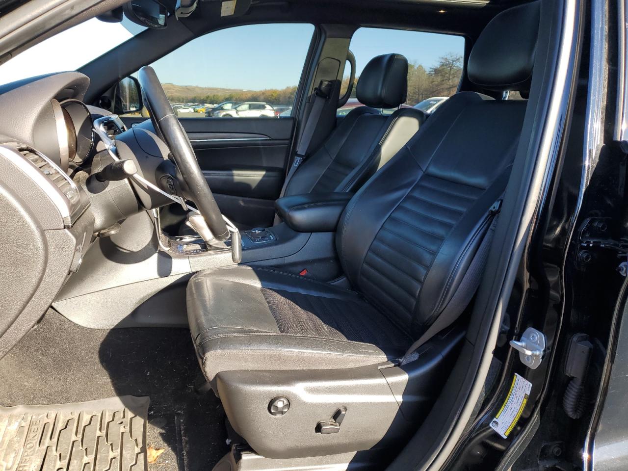 2020 Jeep Grand Cherokee - Image 7