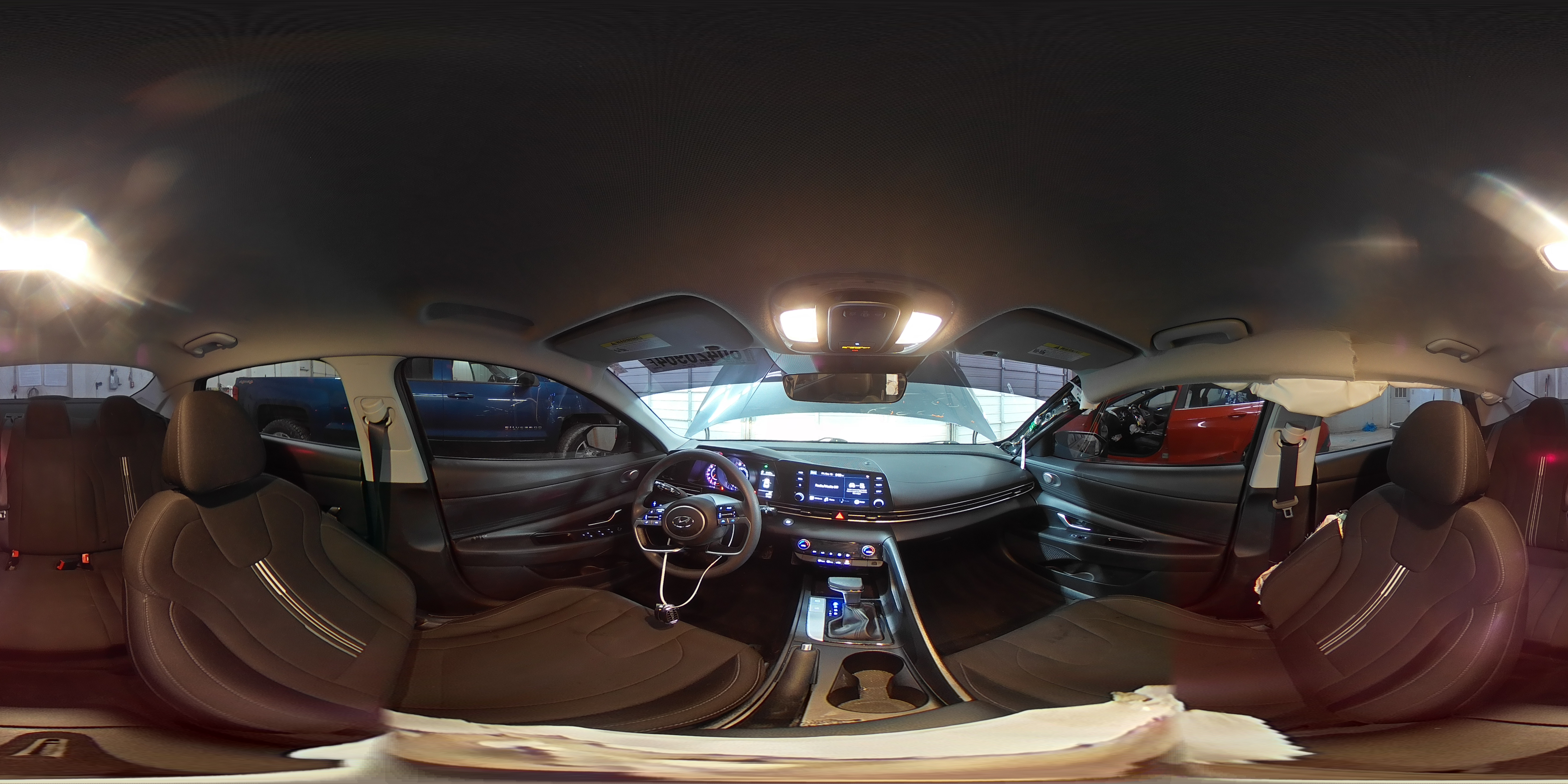 2021 Hyundai Elantra - Image 15