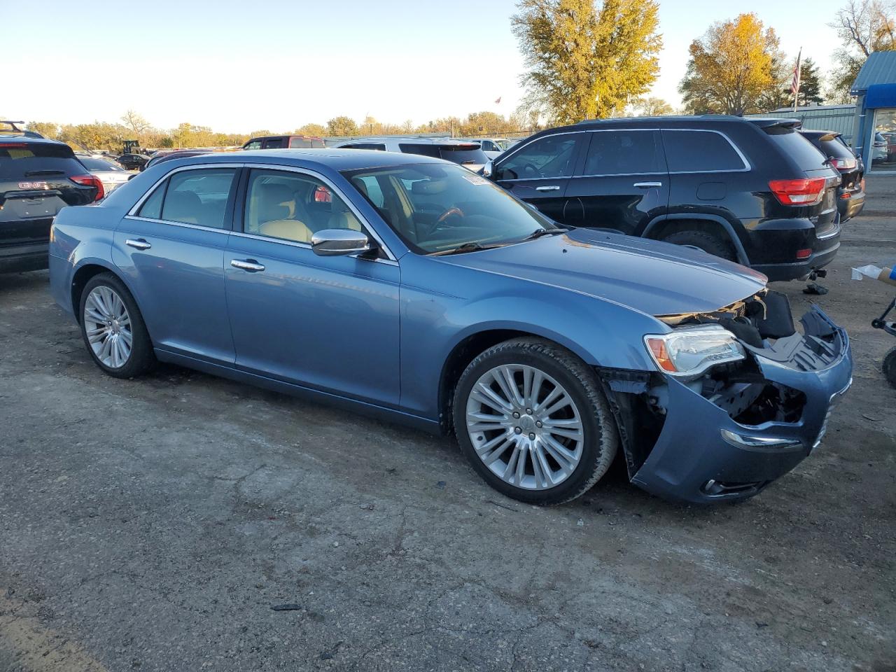 2011 Chrysler 300 - Image 4