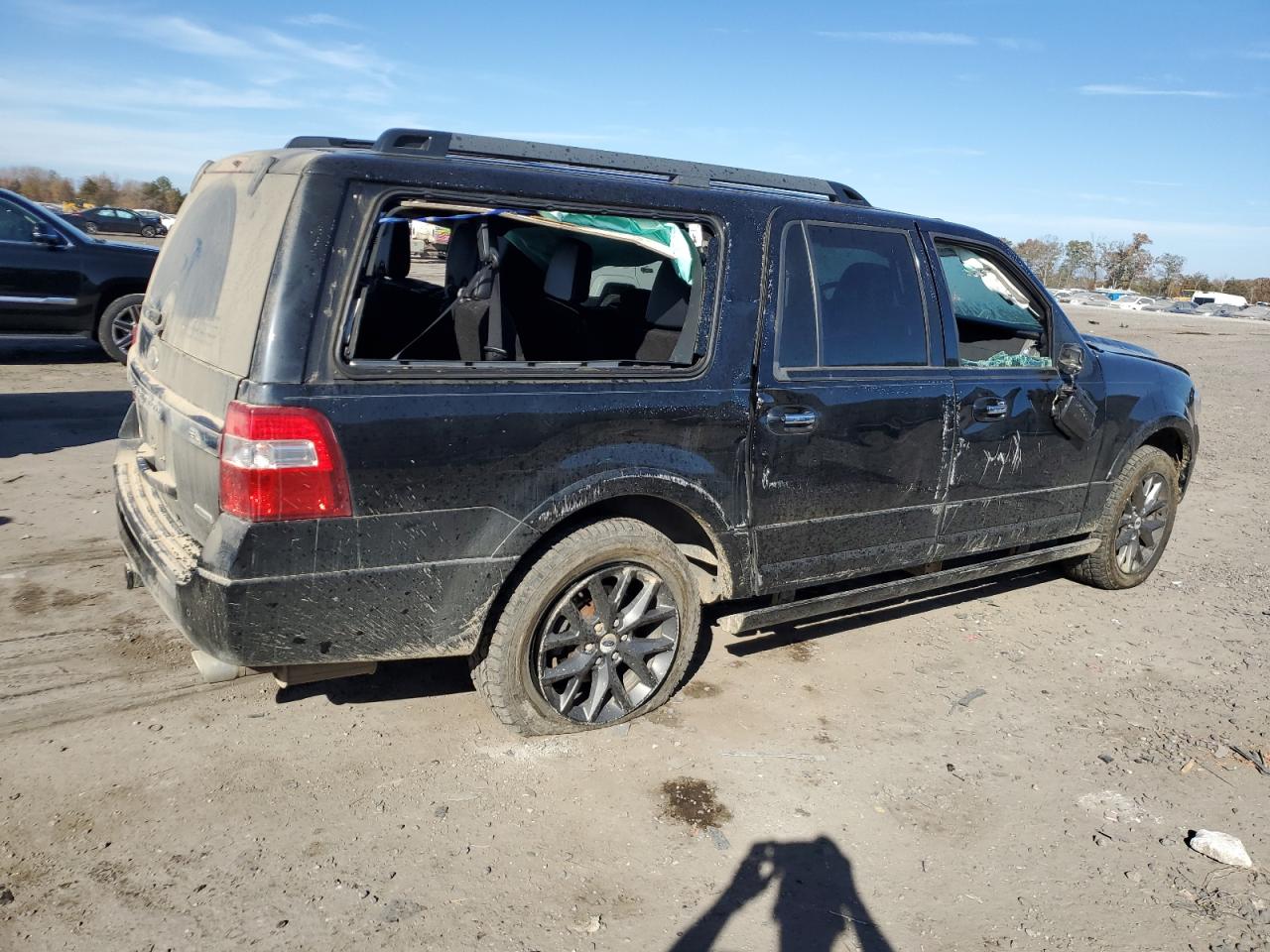 2017 Ford Expedition - Image 3