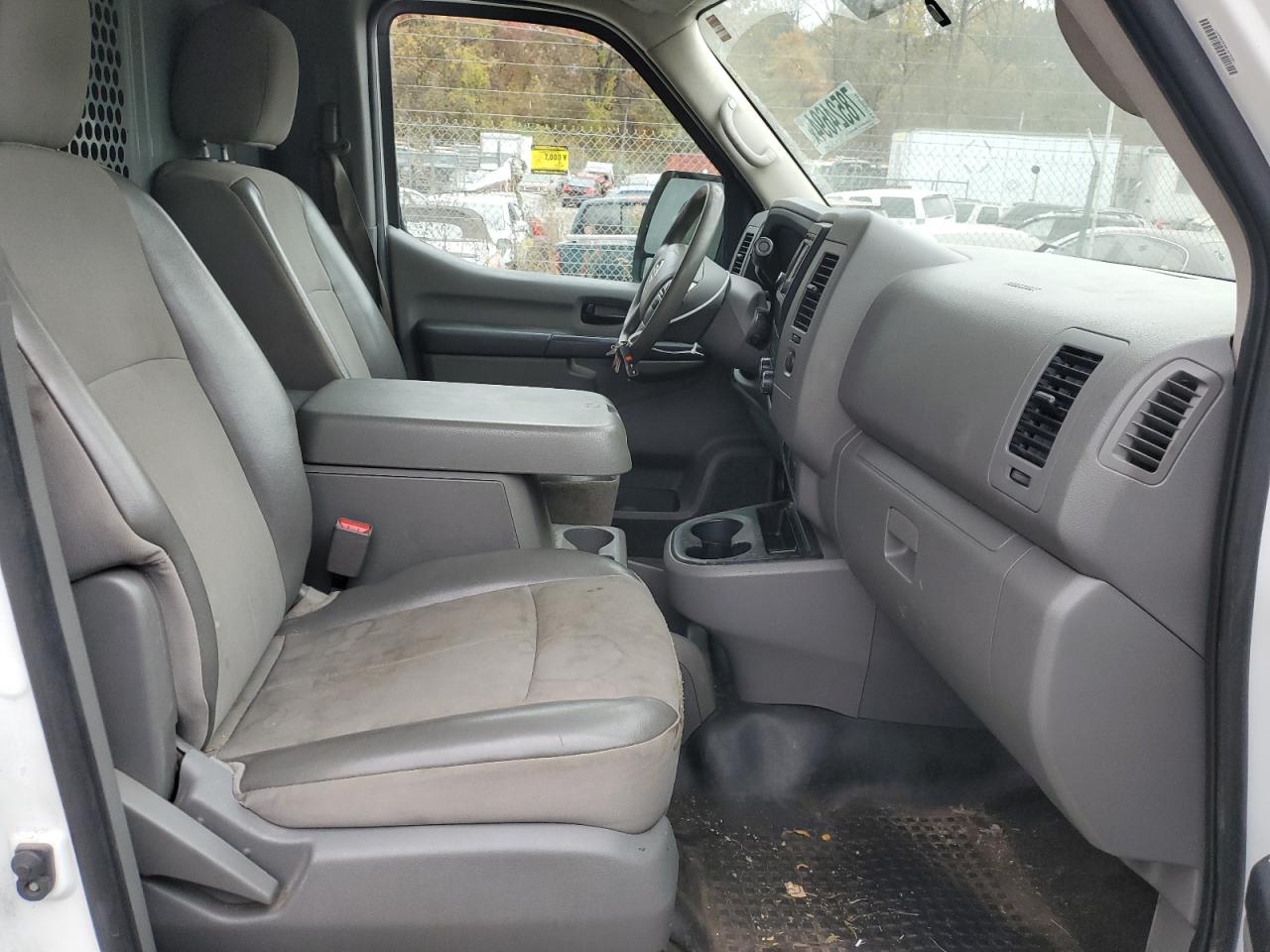 2018 Nissan NV - Image 7