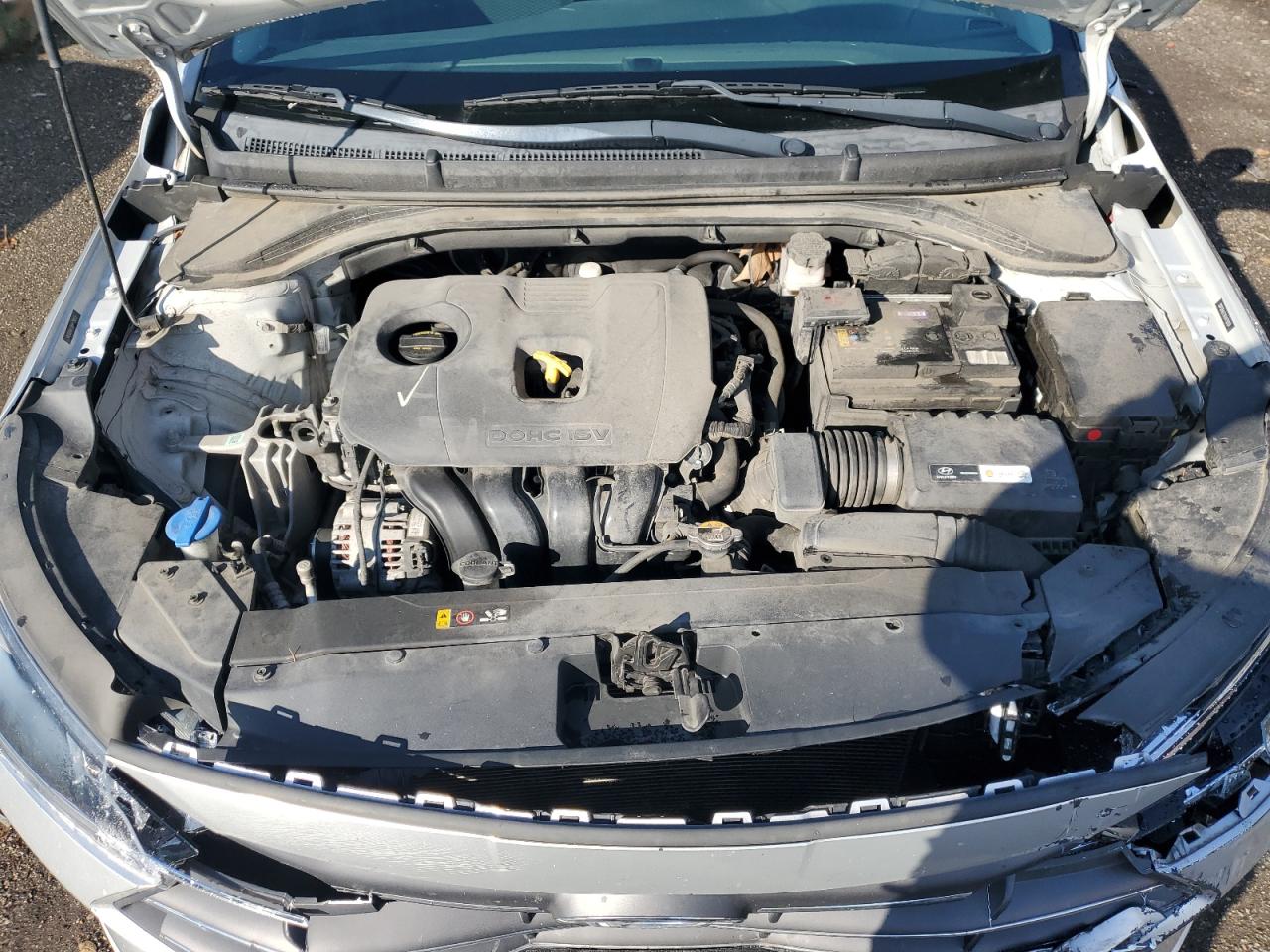 2019 Hyundai Elantra - Image 11