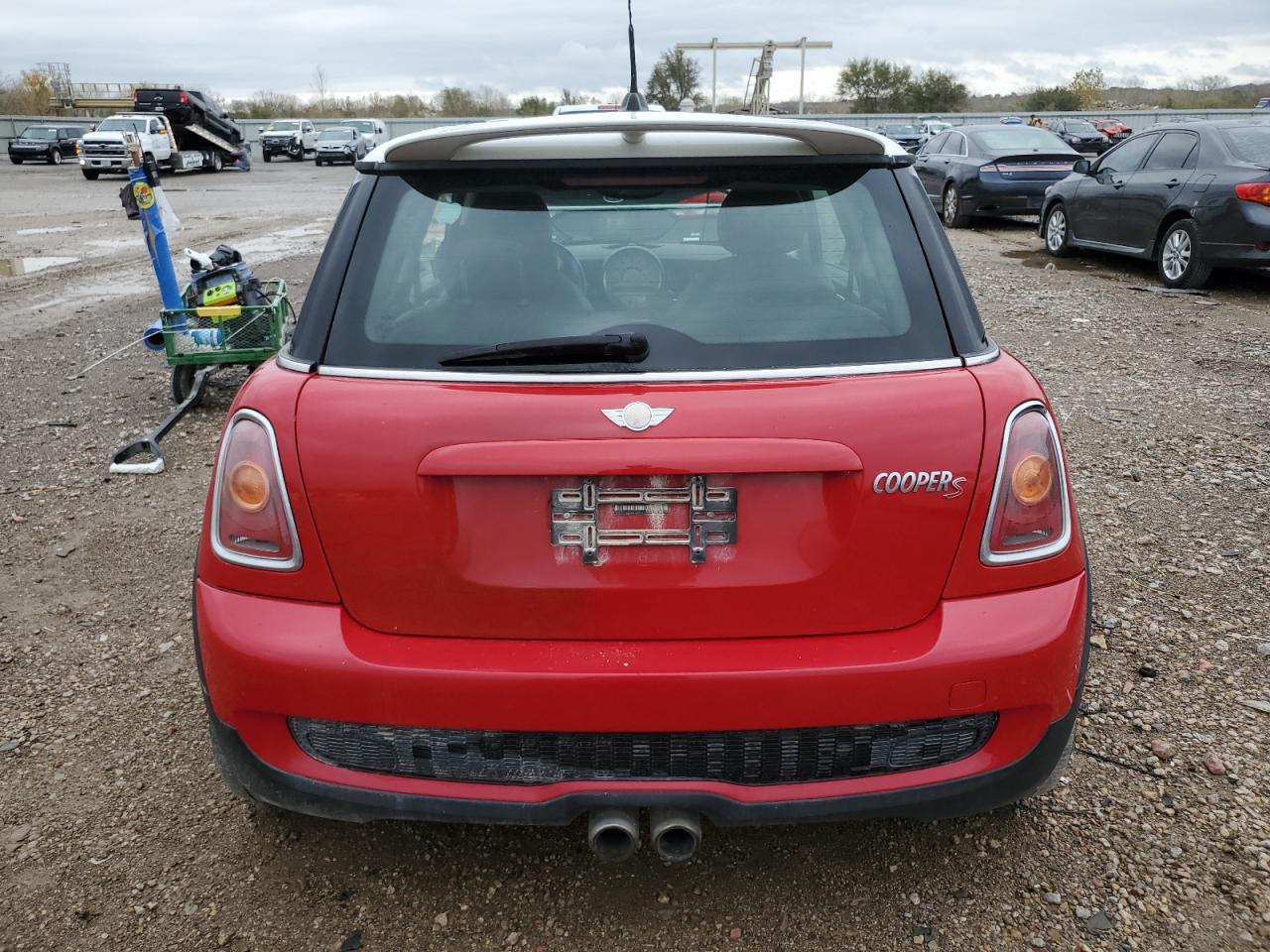 2007 Mini Cooper S VIN: WMWMF73527TL89178 Lot: 79134264