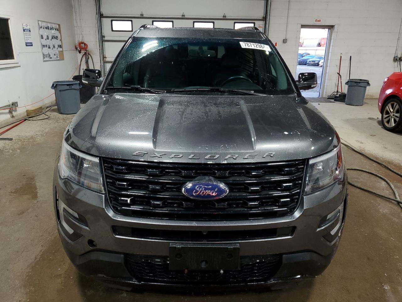 2016 Ford Explorer - Image 5