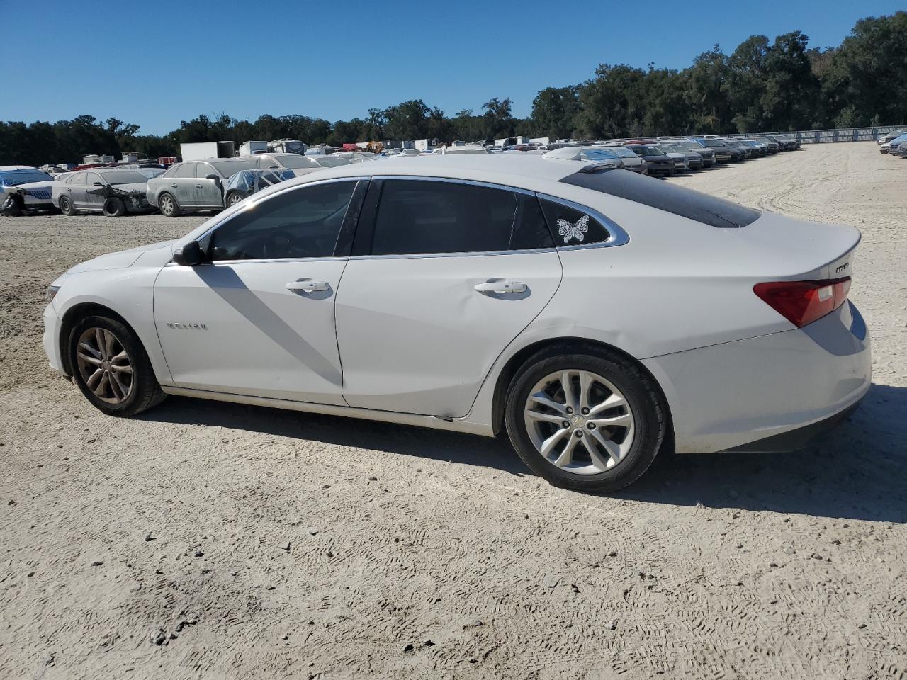 2018 Chevrolet Malibu - Image 2