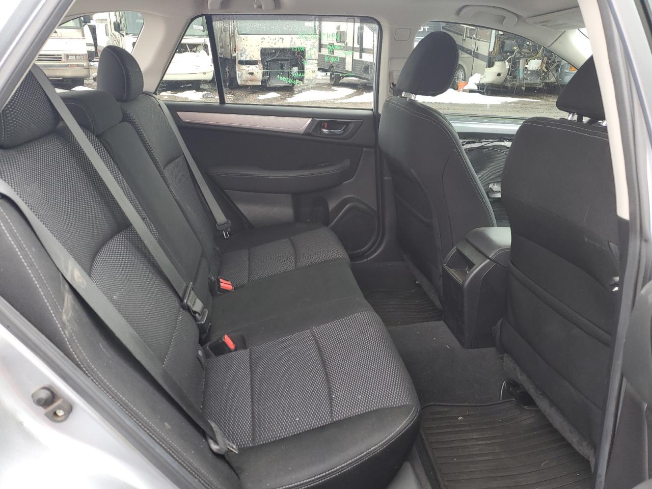 2016 Subaru Outback - Image 10