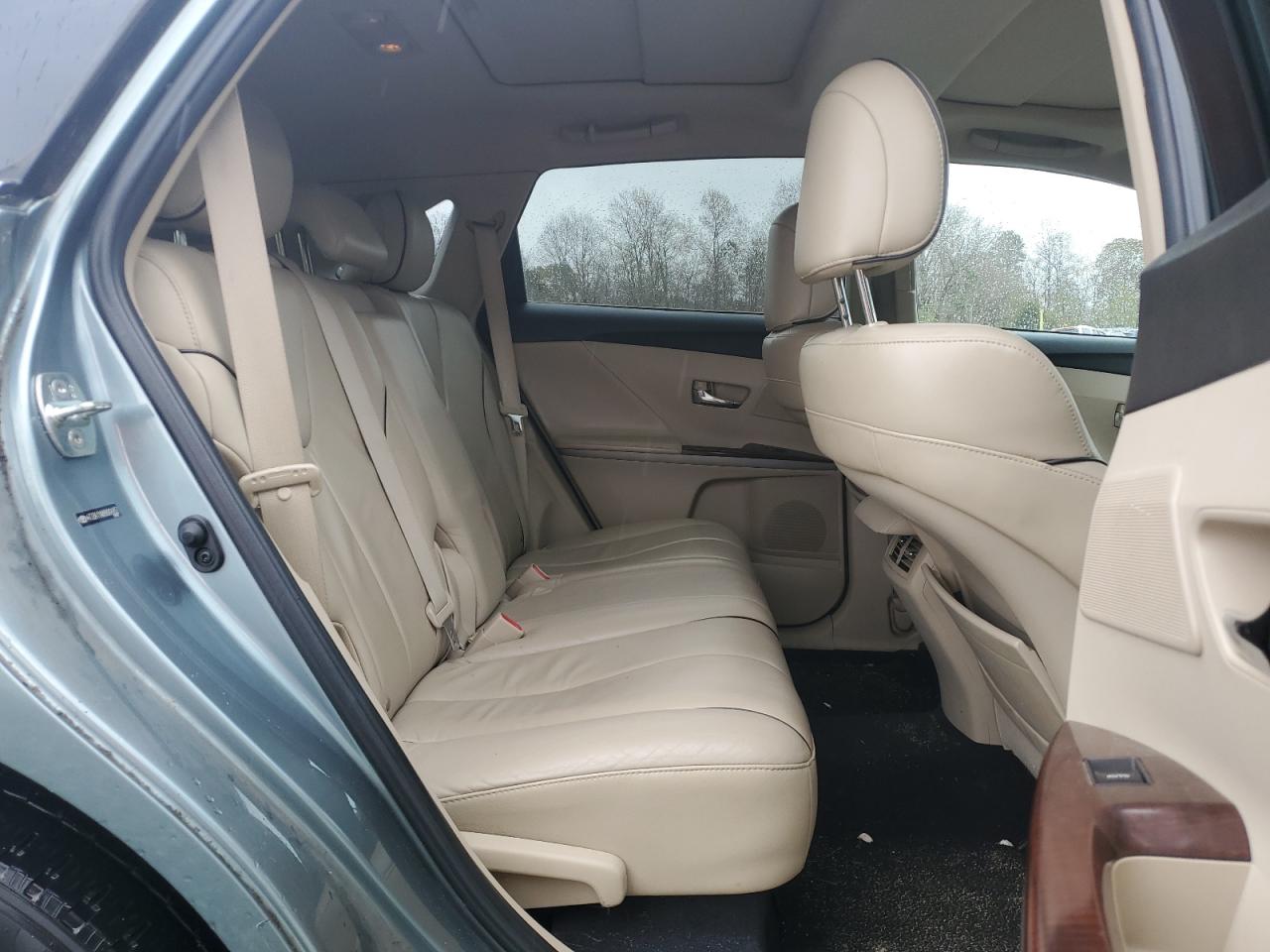 2009 Toyota Venza - Image 11