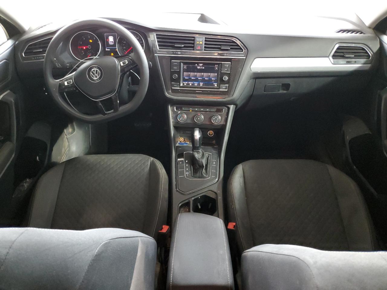 2021 Volkswagen Tiguan - Image 8