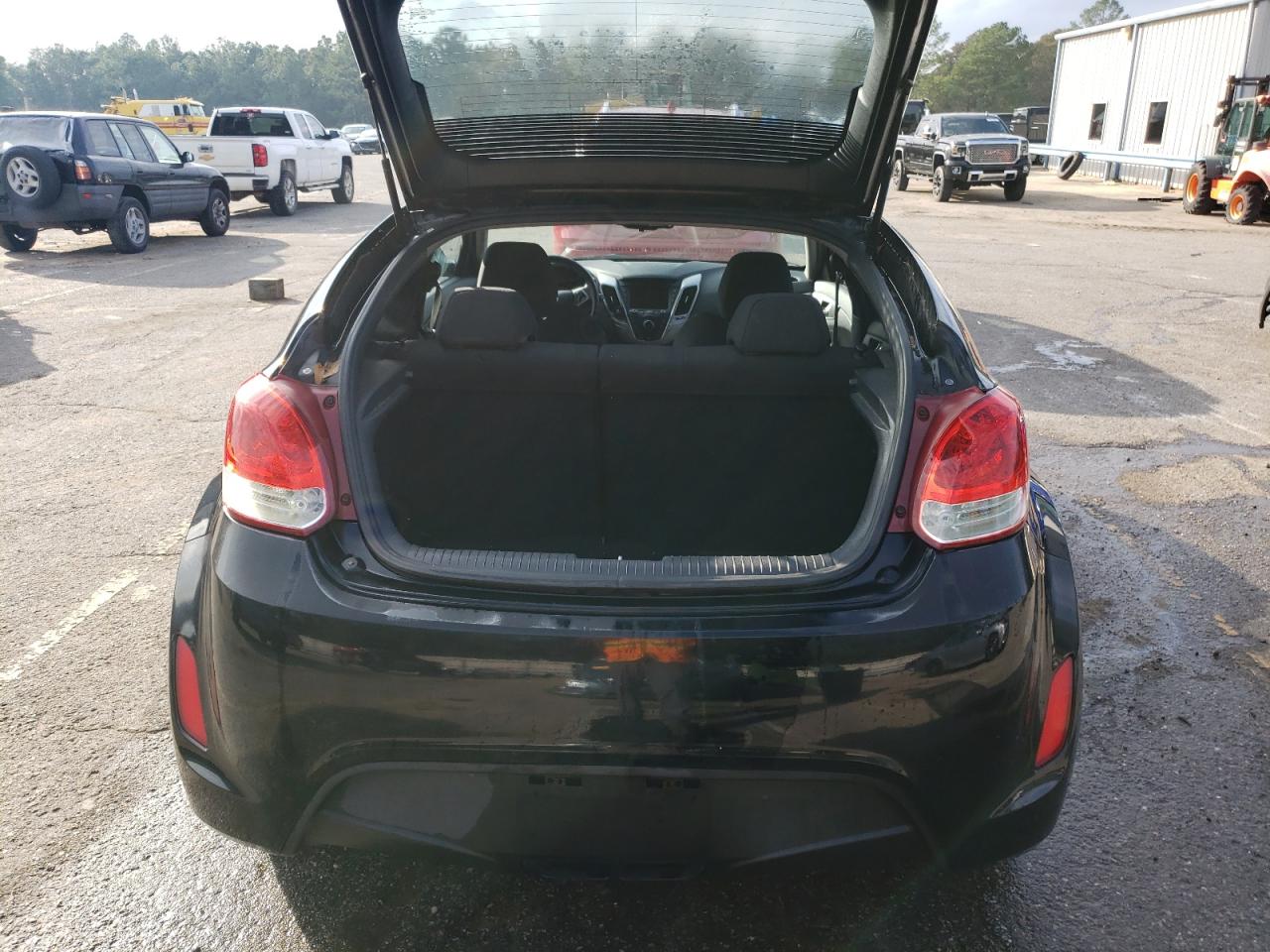 2012 Hyundai Veloster VIN: KMHTC6ADXCU063897 Lot: 82100474