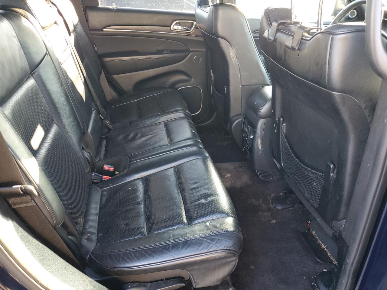 2018 Jeep Grand Cherokee - Image 11