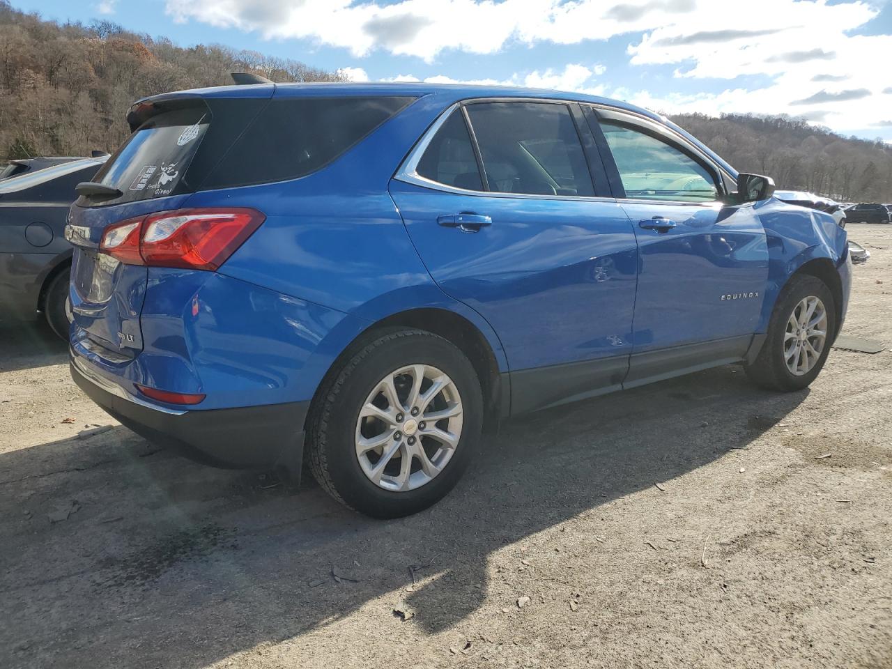 2019 Chevrolet Equinox - Image 3