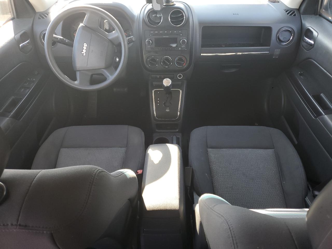 2009 Jeep Liberty (Patriot) - Image 8