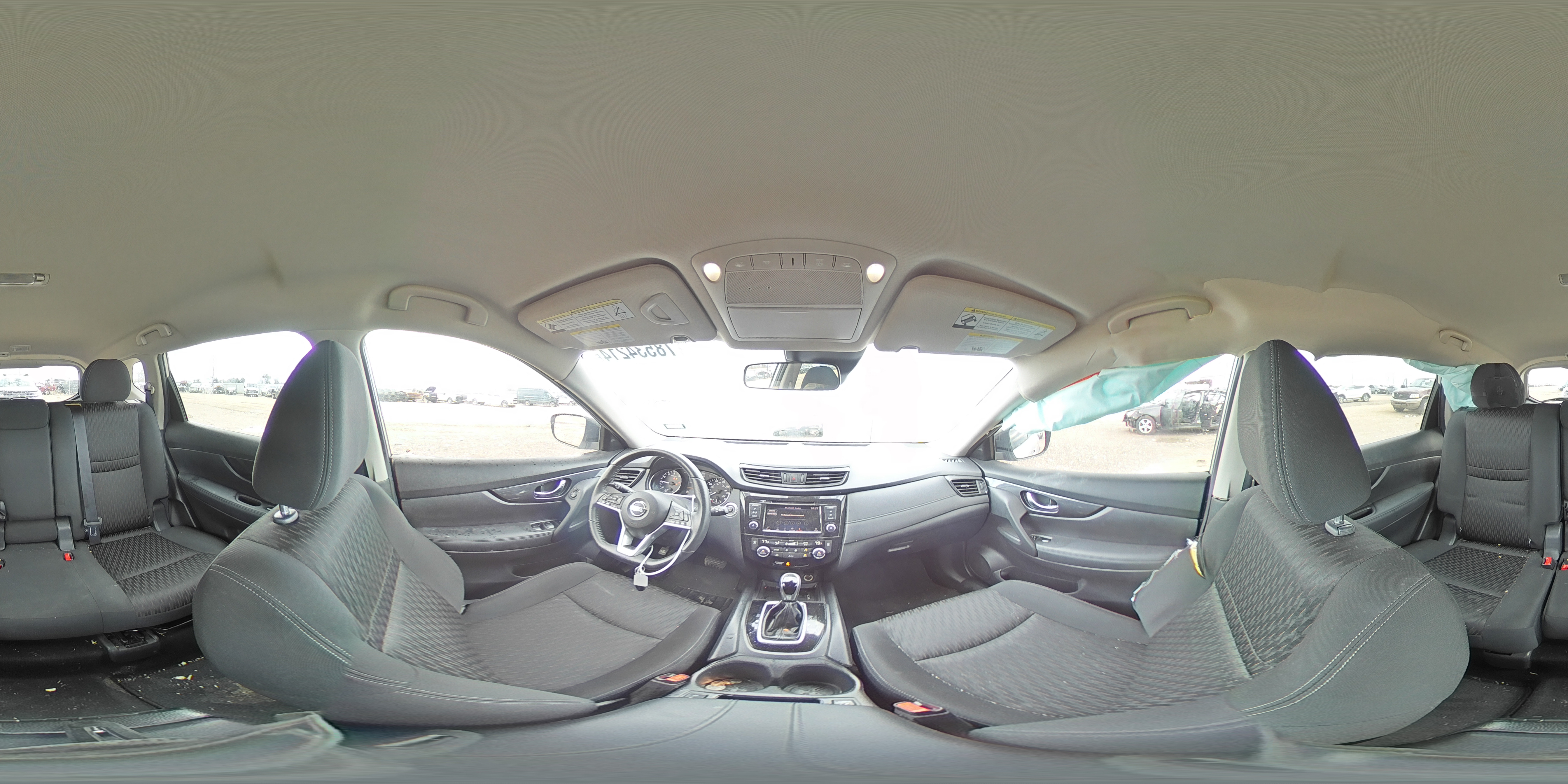 2019 Nissan Rogue - Image 13