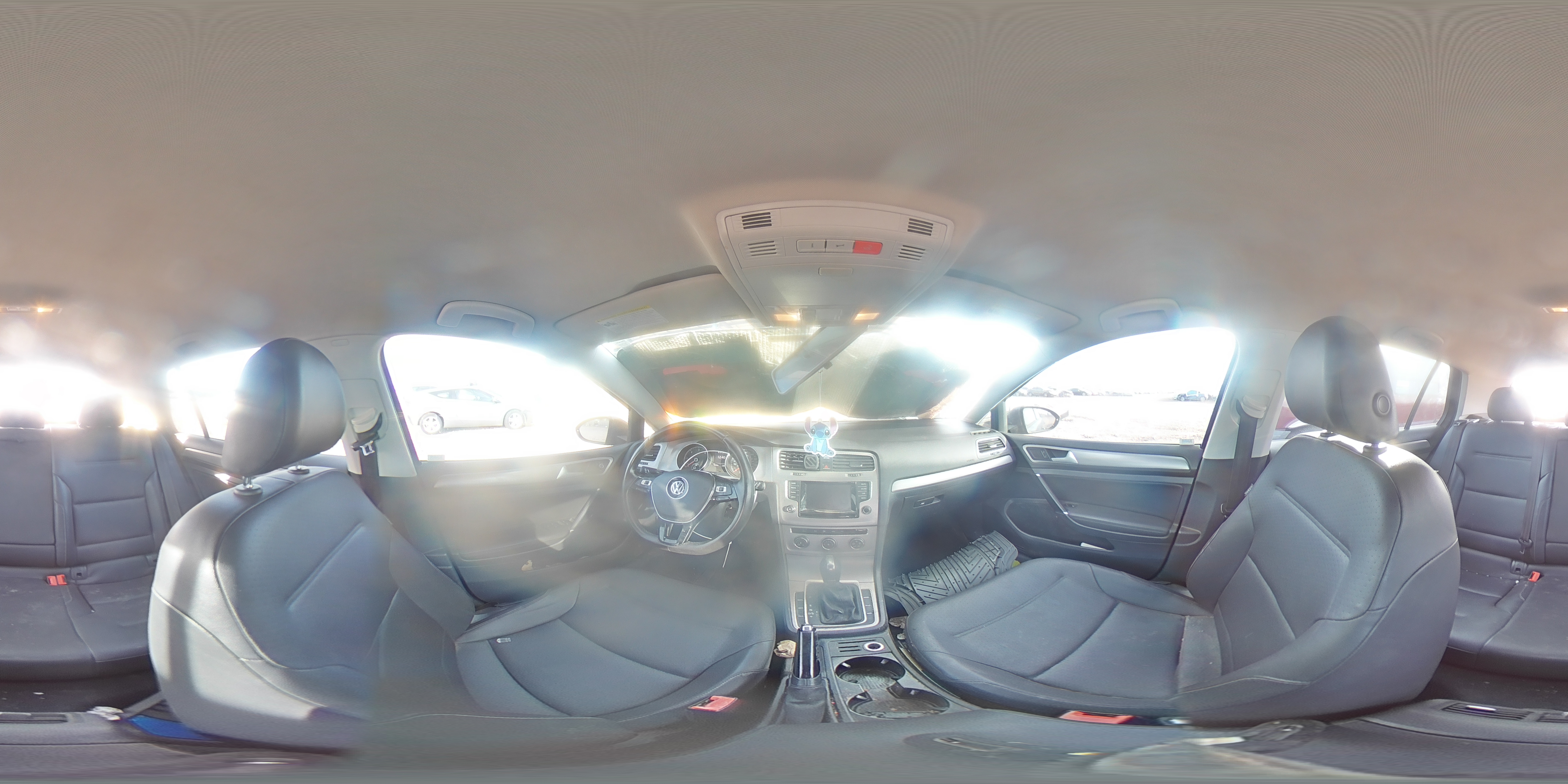 2015 Volkswagen Golf - Image 13