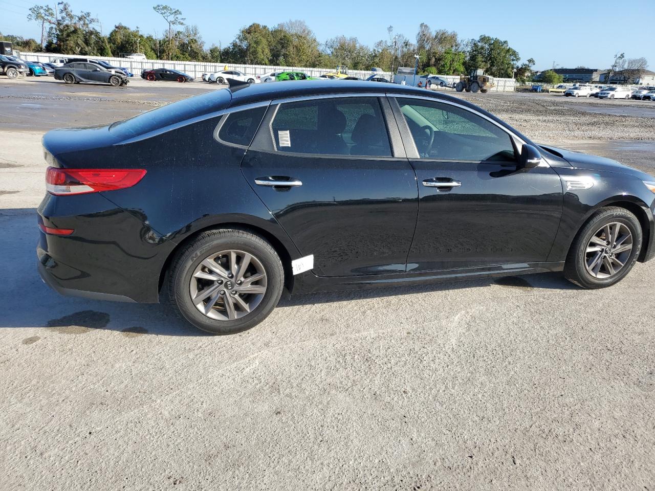 2020 Kia Optima - Image 12